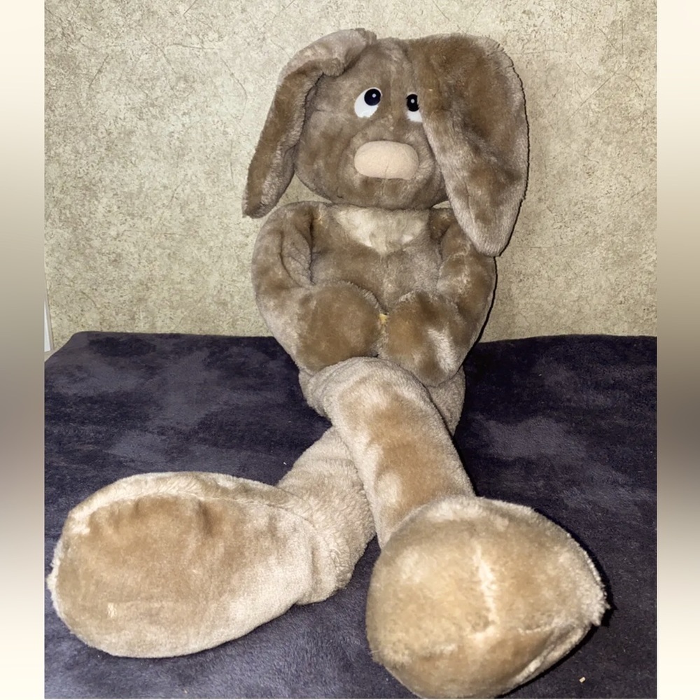 Easter Rabbit Plush Latching Hand Wallace Berrie Brown Vintage 1982 26”Long